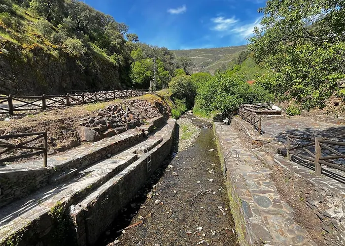 El Balcon De Hurdes By Elconserje 아파트